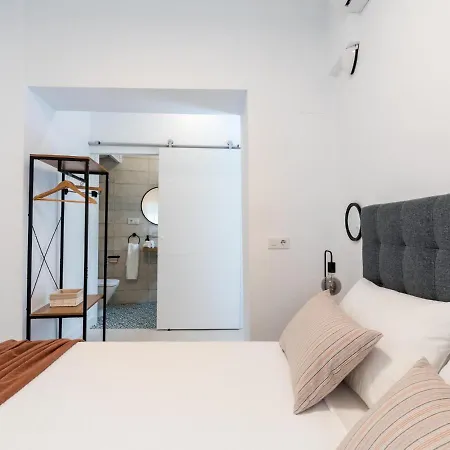 Unique Homes La Juderia Parking & Jacuzzi Casa de Férias *